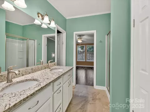 Bath - 511 Bethphage Ln, Monroe, NC 28112 photo 3 of 5