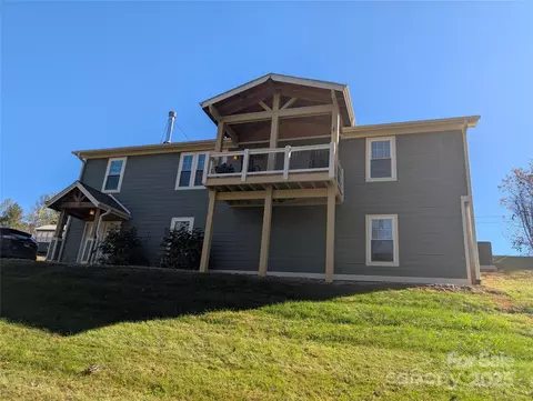 Exterior - 3 Shepherd Rdg, Marshall, NC 28753 photo 1 of 6
