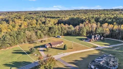 View/Area - 271 Pine Valley Ln, Hiddenite, NC 28636 photo 4 of 6