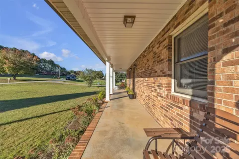 Exterior - 271 Pine Valley Ln, Hiddenite, NC 28636 photo 3 of 3