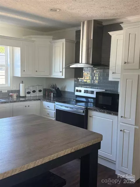 114 Shaw Rd, Harmony, NC 28634 photo 3