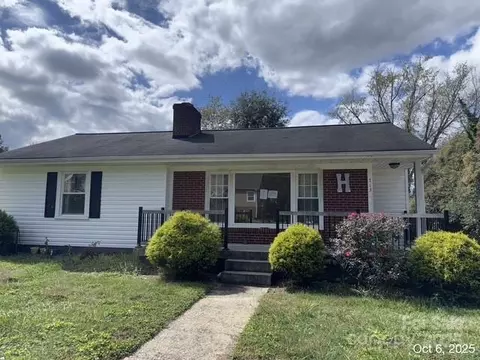 713 Circle Ne Dr NE, Lenoir, NC 28645