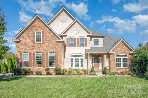 8543 Twickenham Ter, Harrisburg, NC 28075