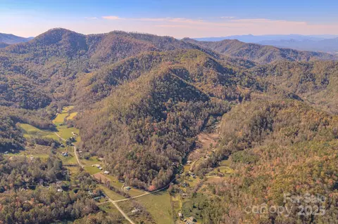279 Morgan Branch Rd, Weaverville, NC 28787