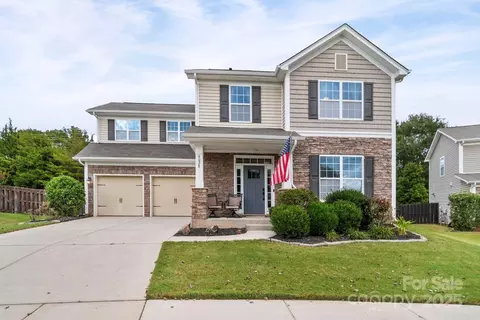 9028 Krestridge View Dr, Huntersville, NC 28078