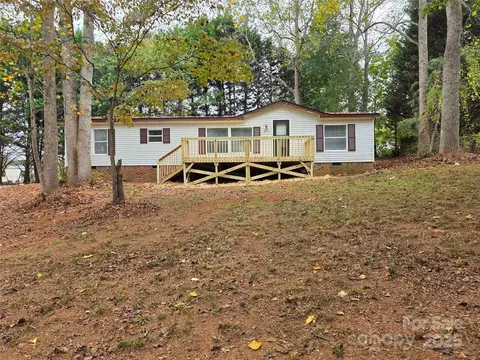 6293 Karen Dr, Claremont, NC 28610