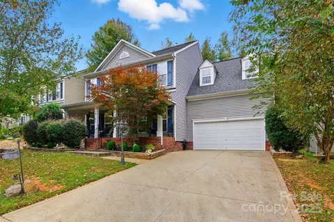 1245 Periwinkle Dr, Waxhaw, NC 28173