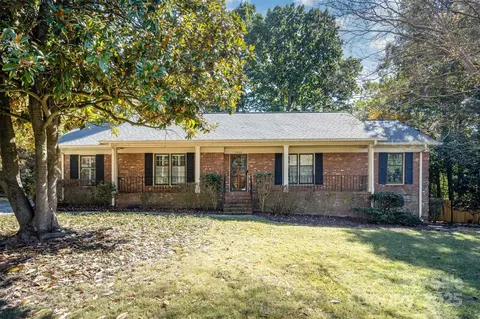 7806 Snowden Ln, Charlotte, NC 28270