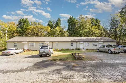 2081 N Whisnant Ave, Newton, NC 28658