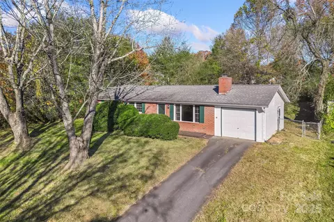 14 Morgan Blvd, Arden, NC 28704