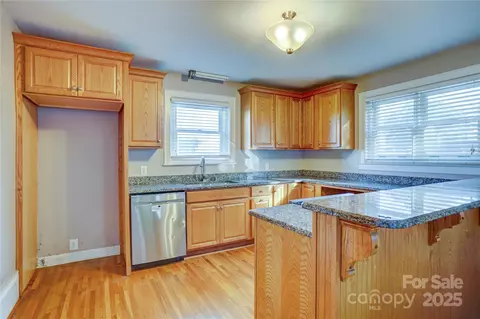 606 Jackson St, Kannapolis, NC 28083 photo 4