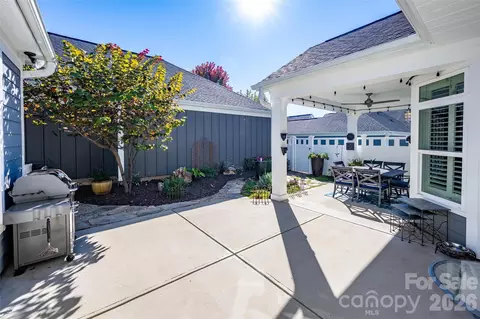 16215 Lakeside Loop Ln, Cornelius, NC 28031 photo 4