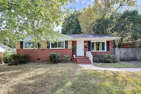 1420 Starbrook Dr, Charlotte, NC 28210