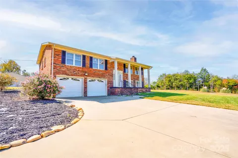 1033 College Ave, Shelby, NC 28152