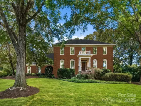 1113 Bellegrove Pl, Charlotte, NC 28270