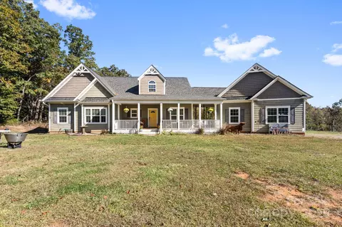 306 Mountain View Rd, Statesville, NC 28625
