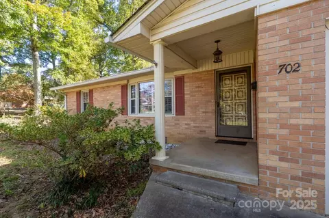 702 Rhodes Ave, Kings Mountain, NC 28086
