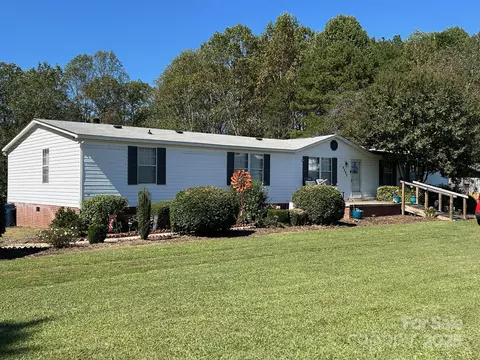 4591 Deal Rd, Claremont, NC 28610