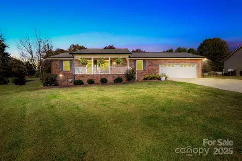 115 Morrison Creek Rd, Statesville, NC 28625