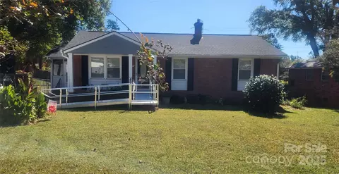 5511 Radford Ave, Charlotte, NC 28217