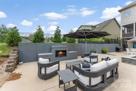 Exterior - 17514 Julees Walk Ln, Davidson, NC 28036 photo 5 of 5