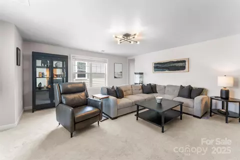 Living - 17514 Julees Walk Ln, Davidson, NC 28036 photo 3 of 4