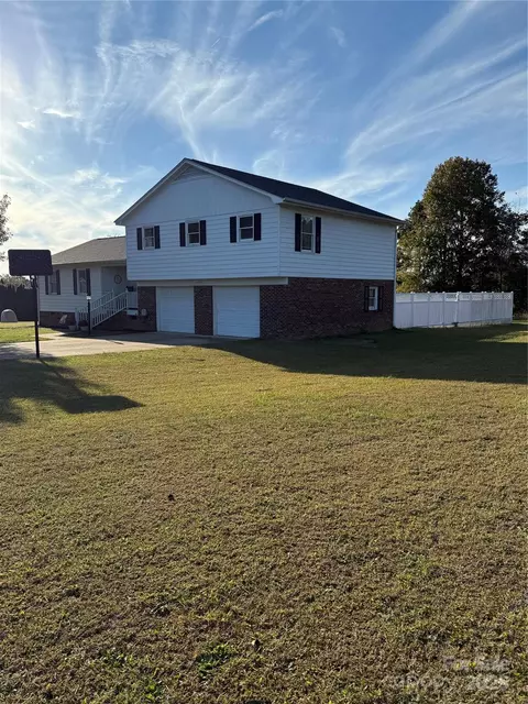 158 Polk Rd, Ellenboro, NC 28040