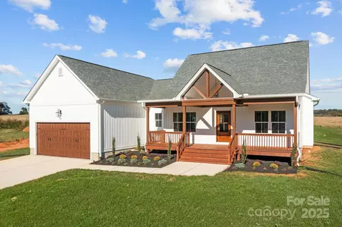 1716 Jennings Rd, Olin, NC 28660