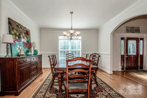 Dining - 3545 Maple Brook Dr, Denver, NC 28037 photo 2 of 4