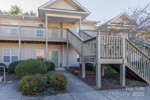 204 Carrington Pl, Arden, NC 28704
