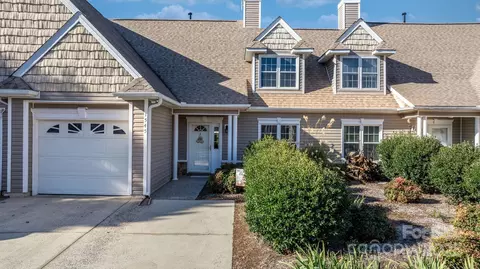 1545 16th Ne Ave NE, Hickory, NC 28601