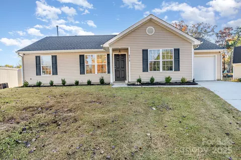 6313 Andrew Colten Ct, Charlotte, NC 28214
