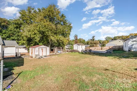 Exterior - 808 Walker St, Kannapolis, NC 28081 photo 3 of 3