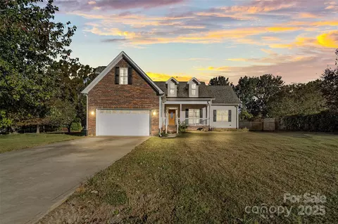 104 Ole Farm Pl, Kings Mountain, NC 28086