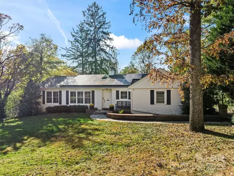 9 Hilltop Rd, Biltmore Forest, NC 28803