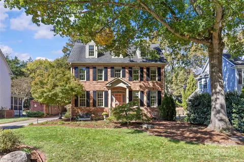 7000 Foxglove Dr, Charlotte, NC 28226