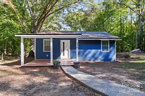 1378 Flint Ridge Rd, Heath Springs, SC 29058
