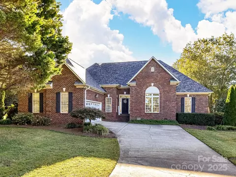 225 Northchase Dr, Concord, NC 28027