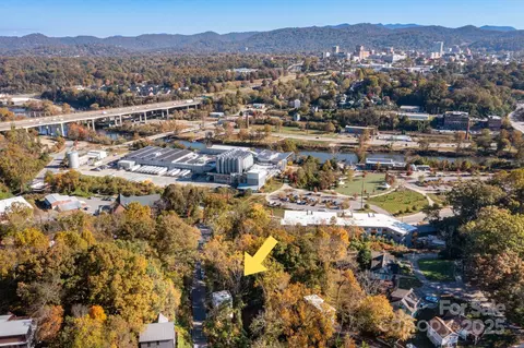 30 Waynesville 22 Ave #22, Asheville, NC 28806