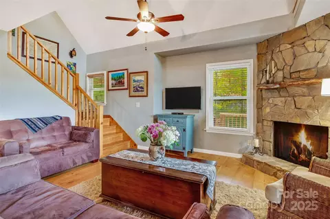 Living - 387 Wesley Ln, Saluda, NC 28773 photo 2 of 2