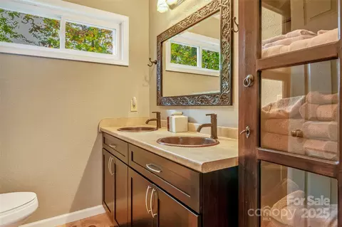 Bath - 387 Wesley Ln, Saluda, NC 28773 photo 2 of 2