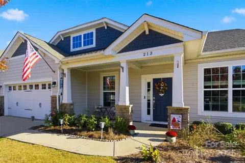 213 Barberry Dr, Belmont, NC 28012