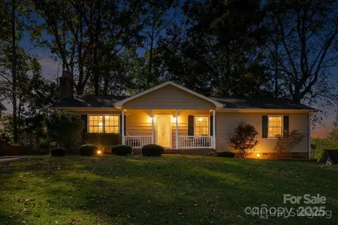325 Treeline Dr, Belmont, NC 28012