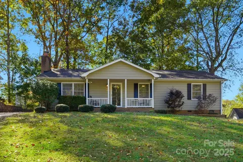 325 Treeline Dr, Belmont, NC 28012