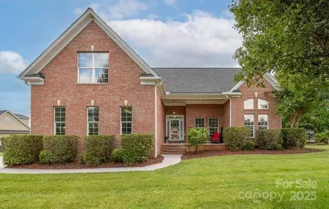 130 S Gibbs Rd, Mooresville, NC 28117