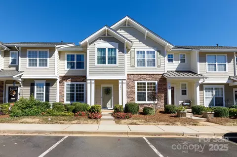 865 Lacebark Dr, Rock Hill, SC 29732