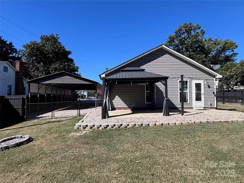 Exterior - 700 Wright Ave, Kannapolis, NC 28083 photo 3 of 5