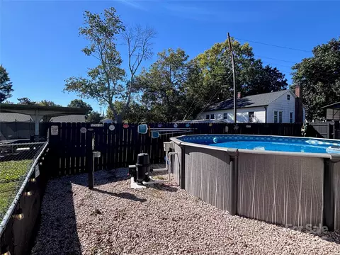 Exterior - 700 Wright Ave, Kannapolis, NC 28083 photo 4 of 5