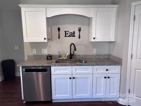 Kitchen - 700 Wright Ave, Kannapolis, NC 28083 photo 3 of 4