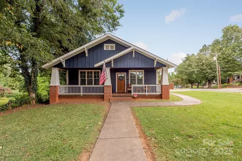 2231 Wilmore Dr, Charlotte, NC 28203